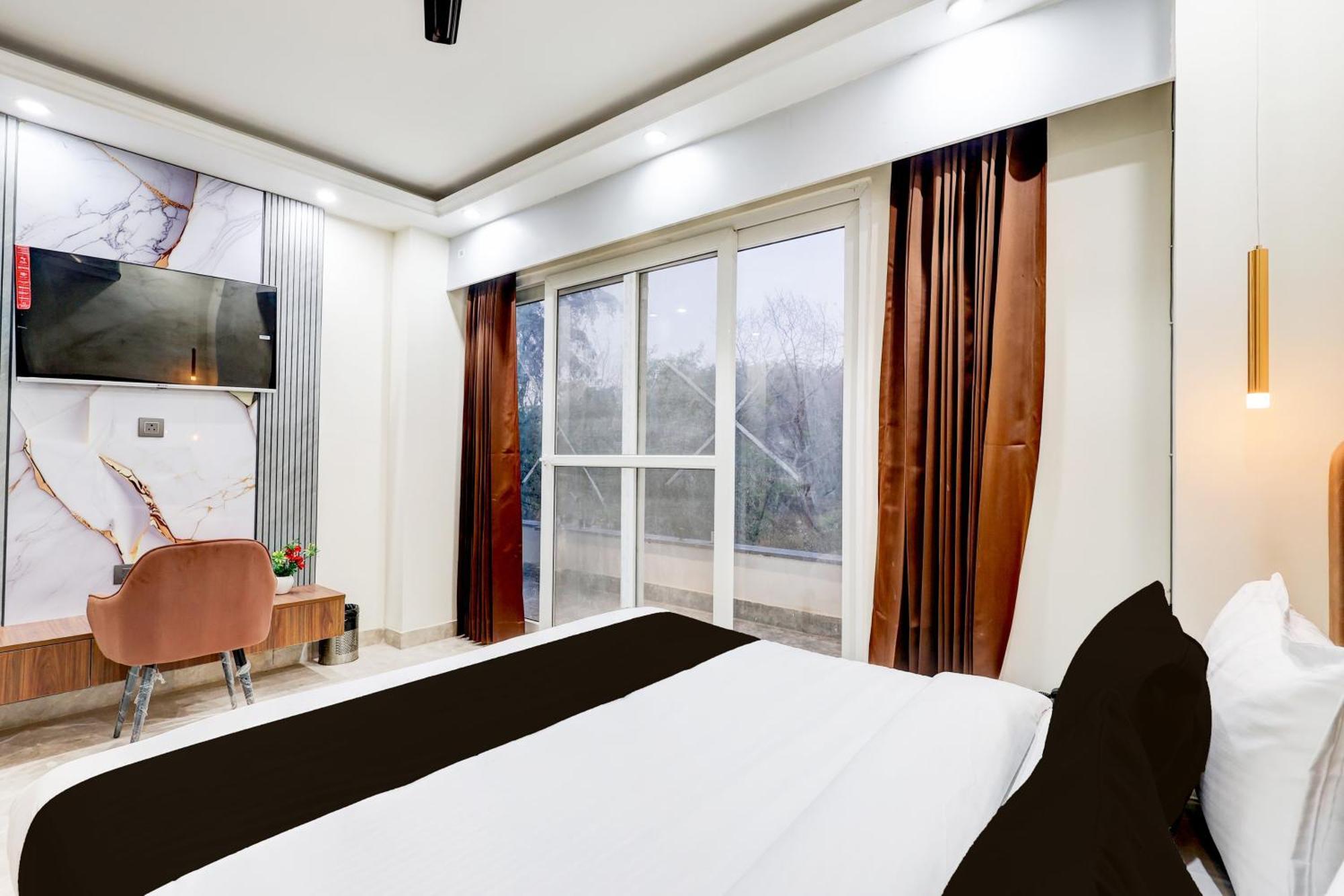Super Hotel O Sector 43 グルガウン エクステリア 写真
