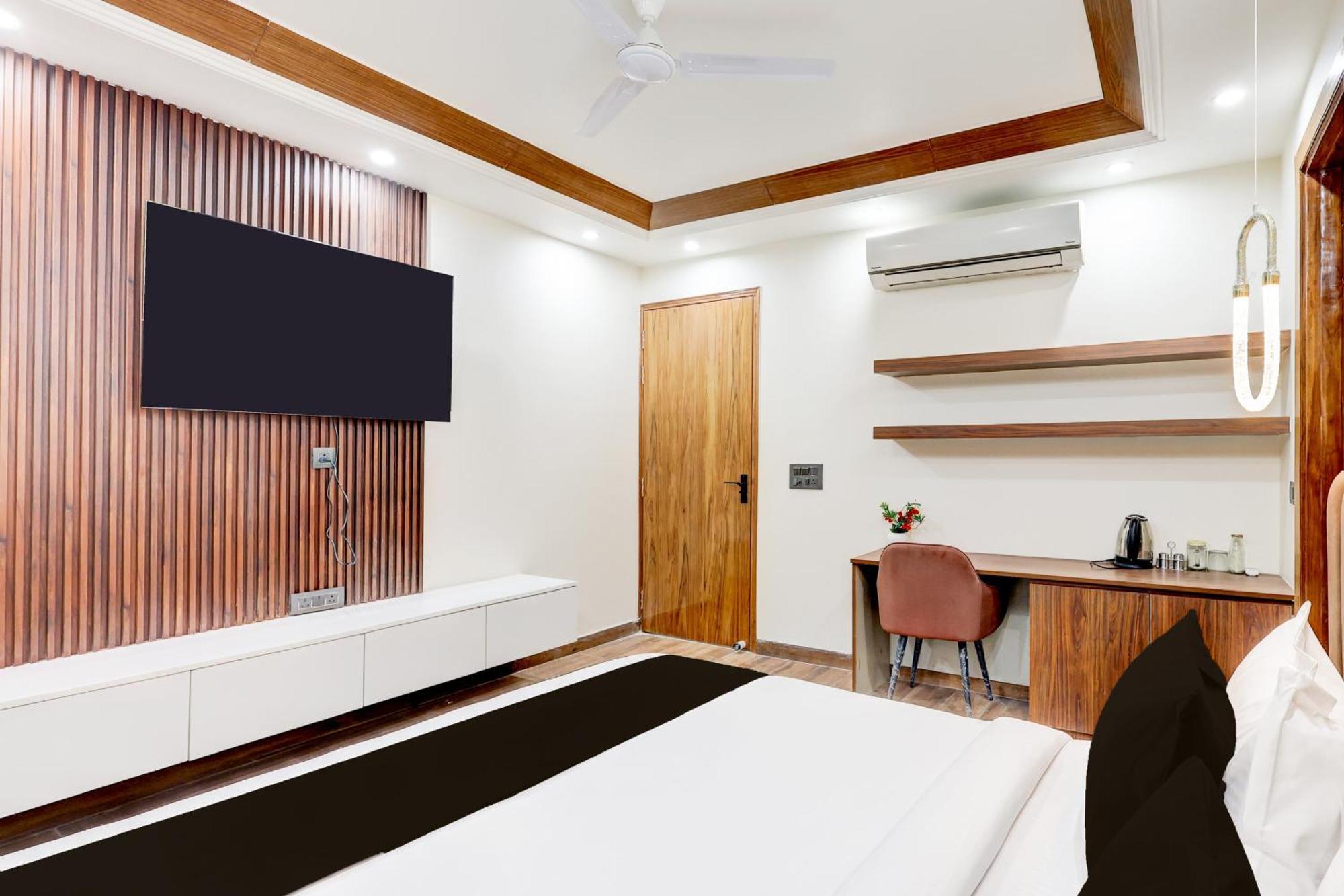 Super Hotel O Sector 43 グルガウン エクステリア 写真